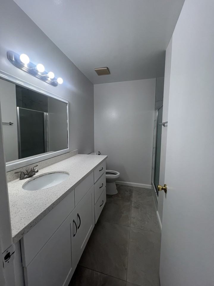 17715 La Rosa Ln - Photo 3 of 15