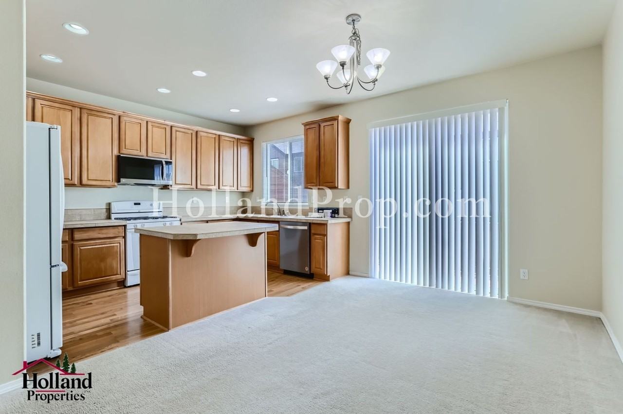 4824 Se Northwood Way - Photo 6 of 16