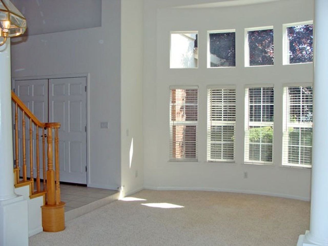 237 Luna Cir - Photo 3 of 18