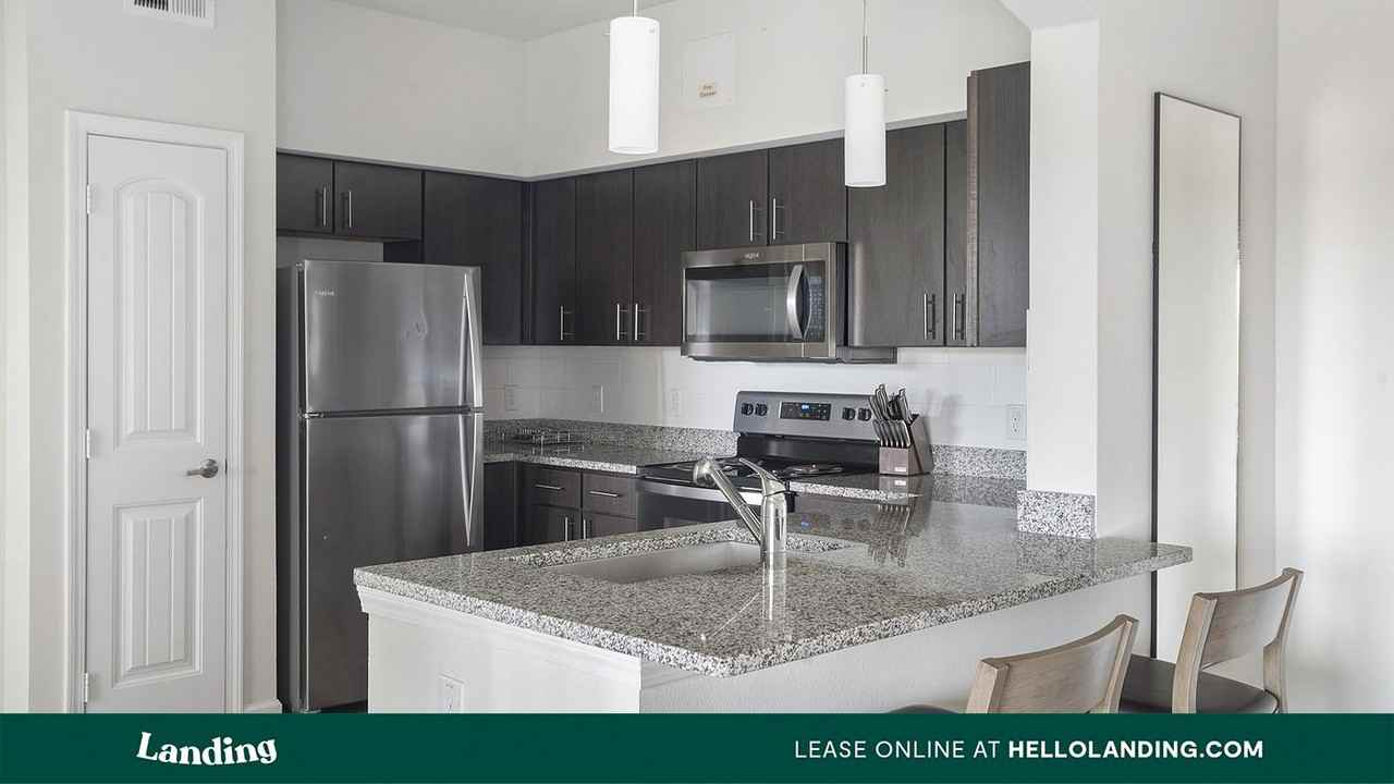 1601 S Heatherwilde Blvd - Photo 5 of 50