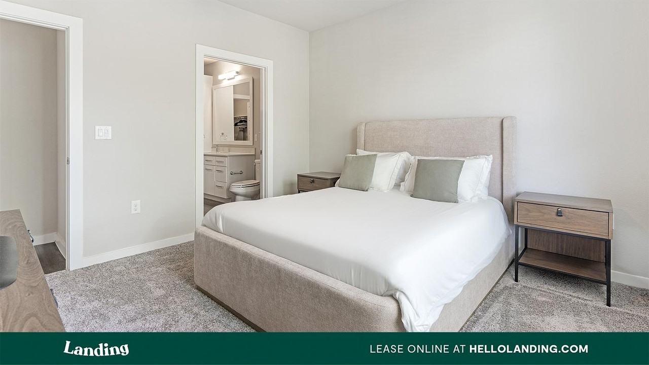 5810 Worth Pkwy - Photo 4 of 50