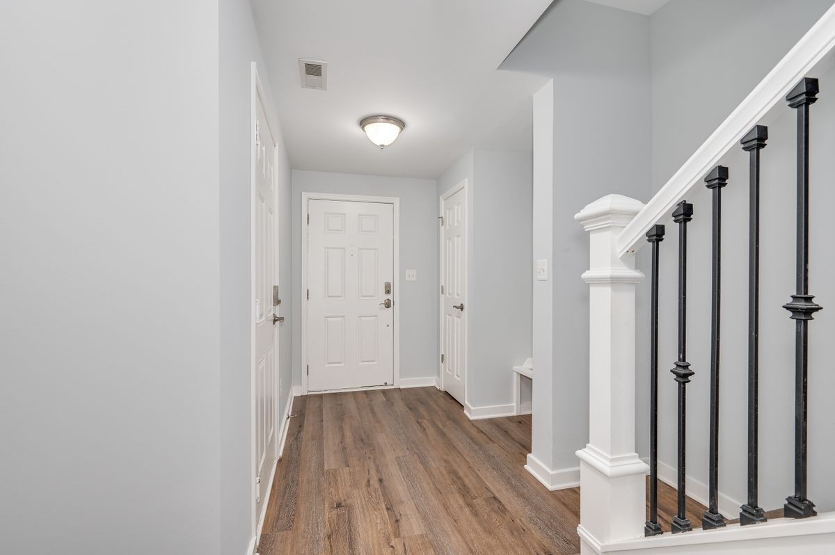 1217 Steed St - Photo 2 of 21