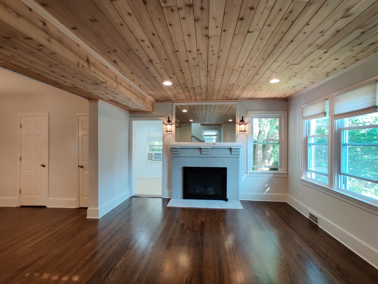 3211 S Glebe Rd - Photo 2 of 20