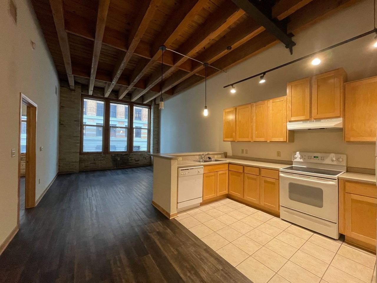 Riverview Lofts - Photo 5 of 16