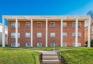1662 Summit St #A3 - Photo 1 of 1