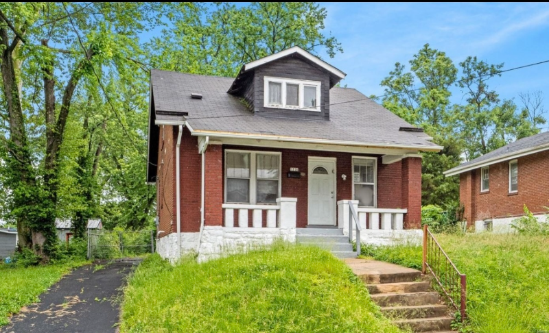 1216 Verl Pl - Photo 2 of 20