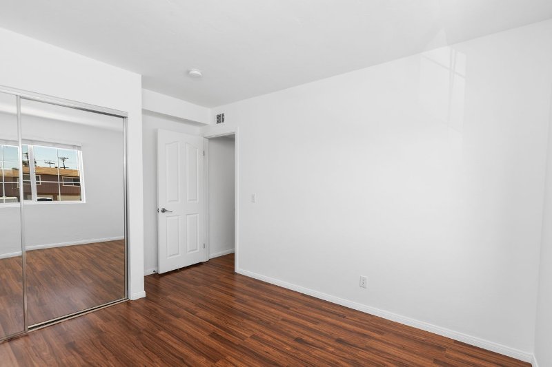 1499 Broadway #15 - Photo 5 of 20