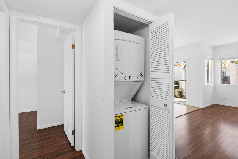 1499 Broadway #15 - Photo 7 of 20