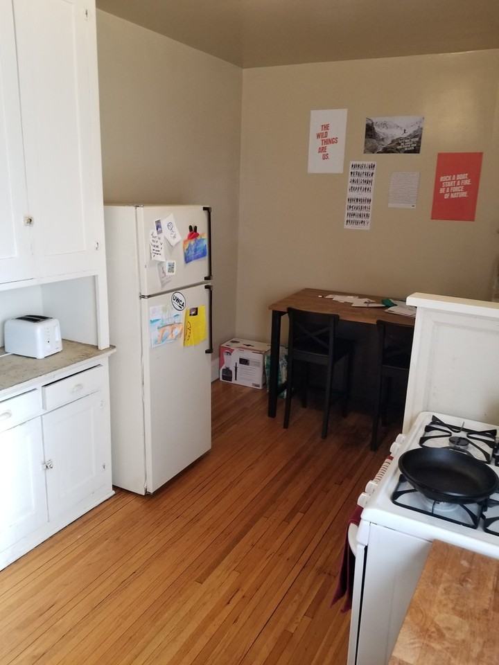 Twin Court Apartments - Photo 4 of 32