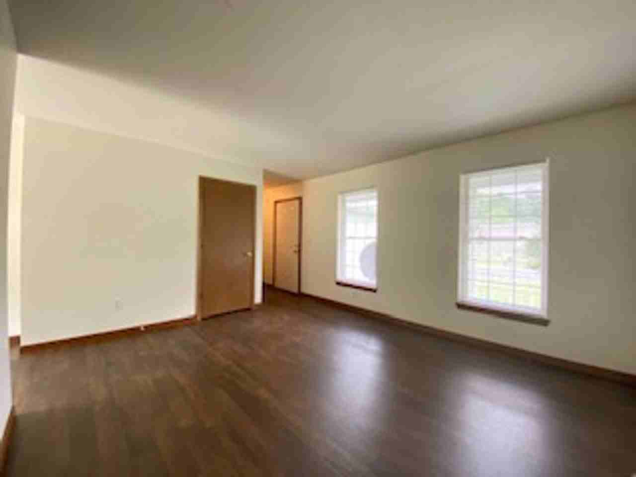 819 Colonial Manor Dr - Photo 5 of 22