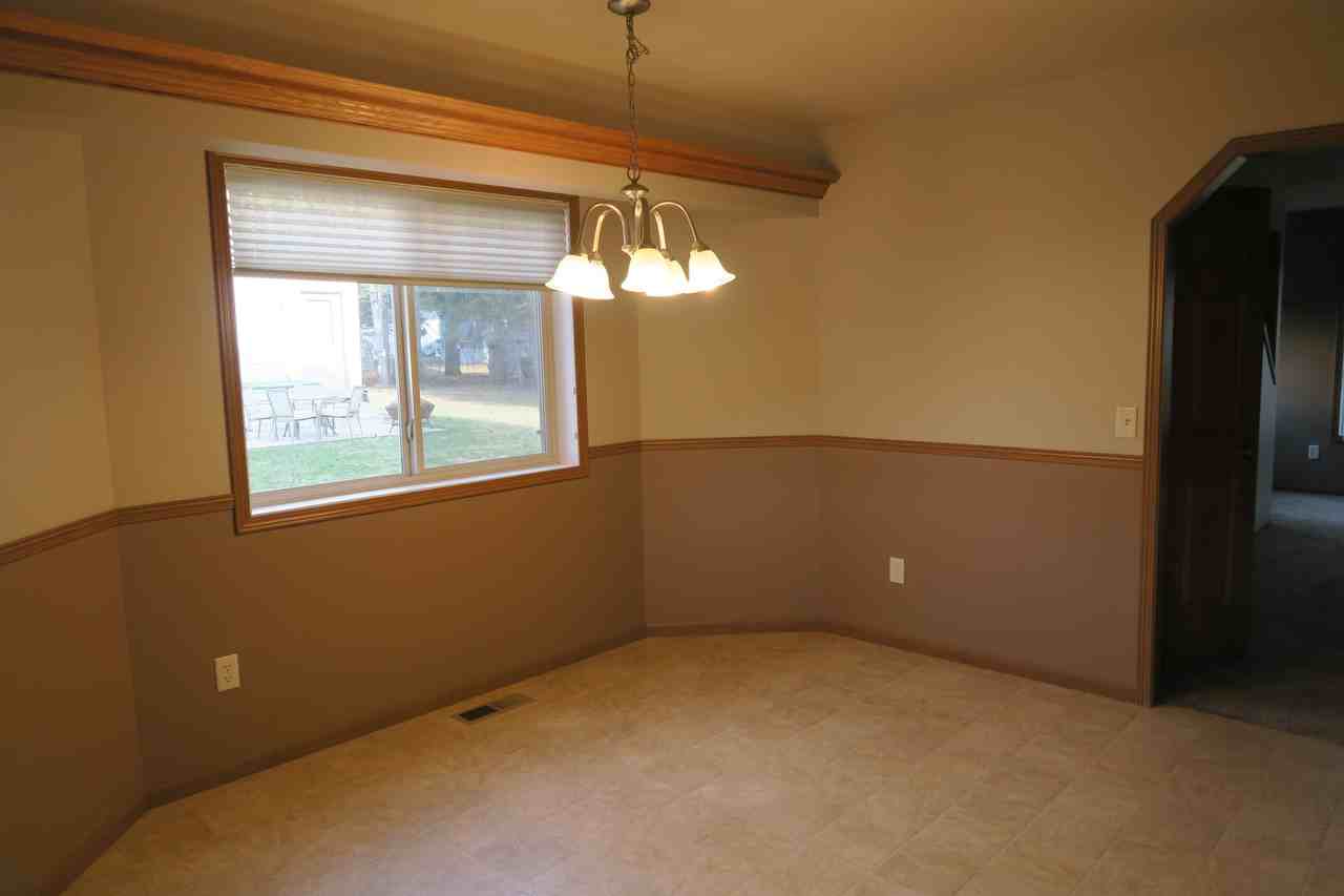 Echo Valley Dr. - Photo 2 of 6