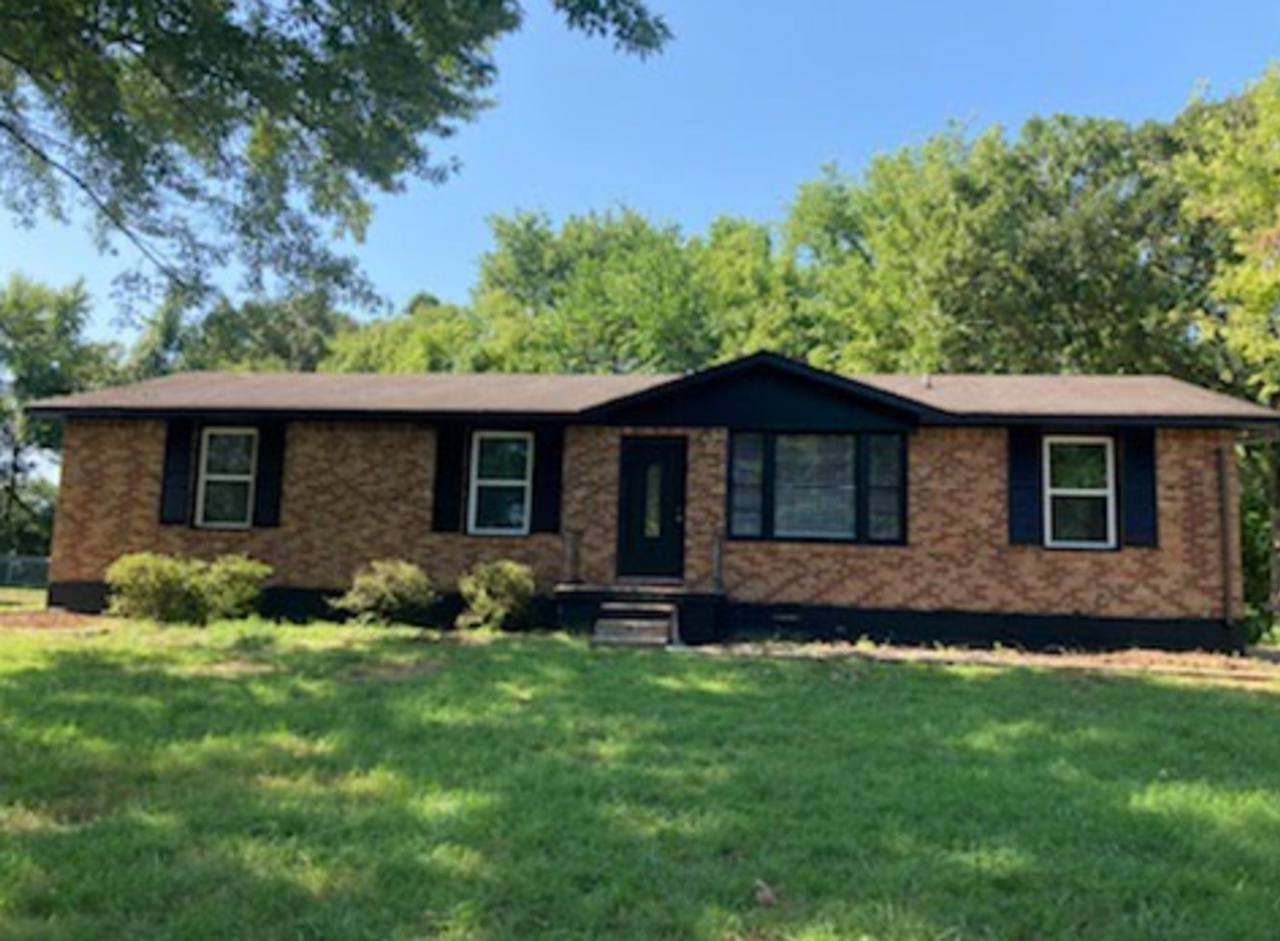 522 Gale Dr - Photo 2 of 20