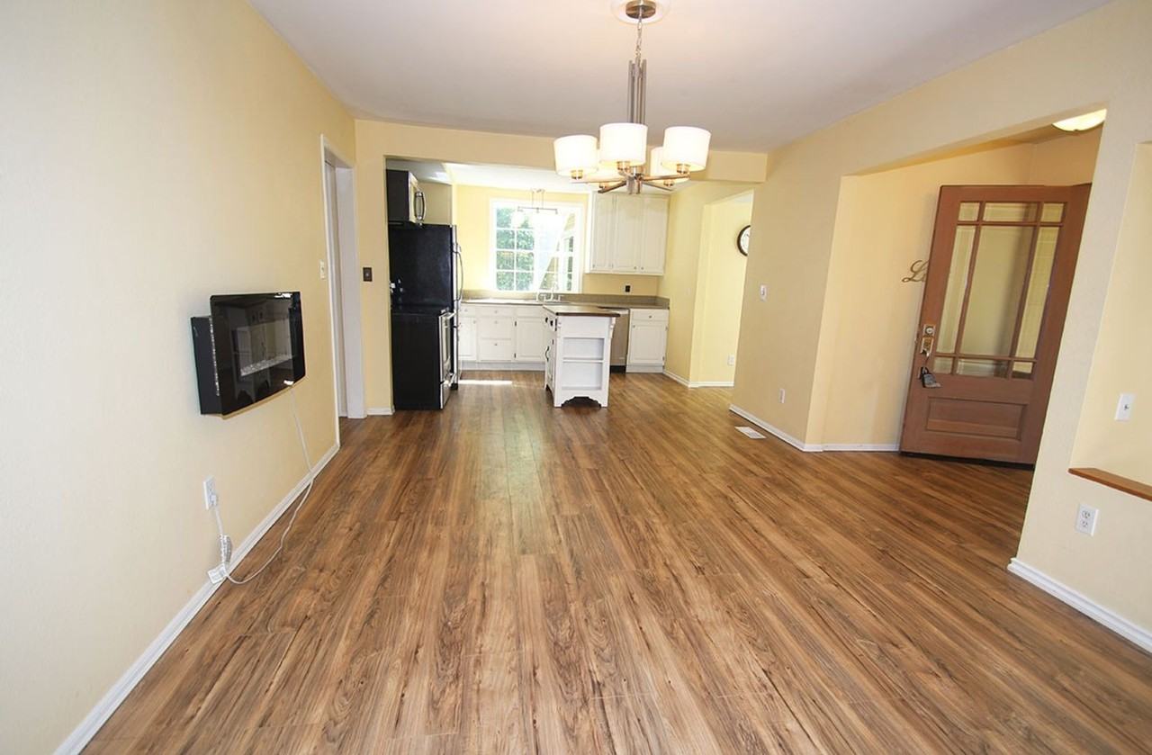 17004 W Riverside Dr - Photo 2 of 21