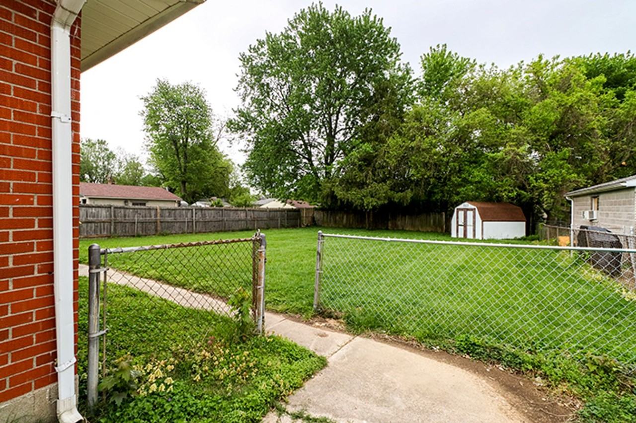 7809 Columbine Dr - Photo 3 of 26