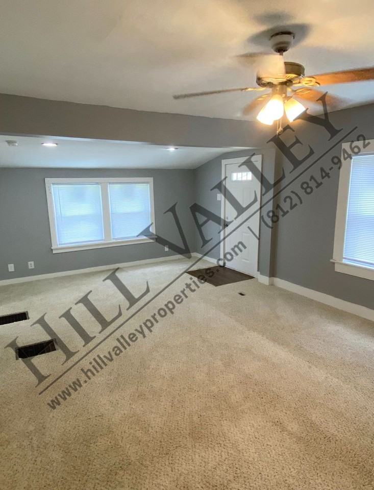 1900 S 21st St - Photo 3 of 10