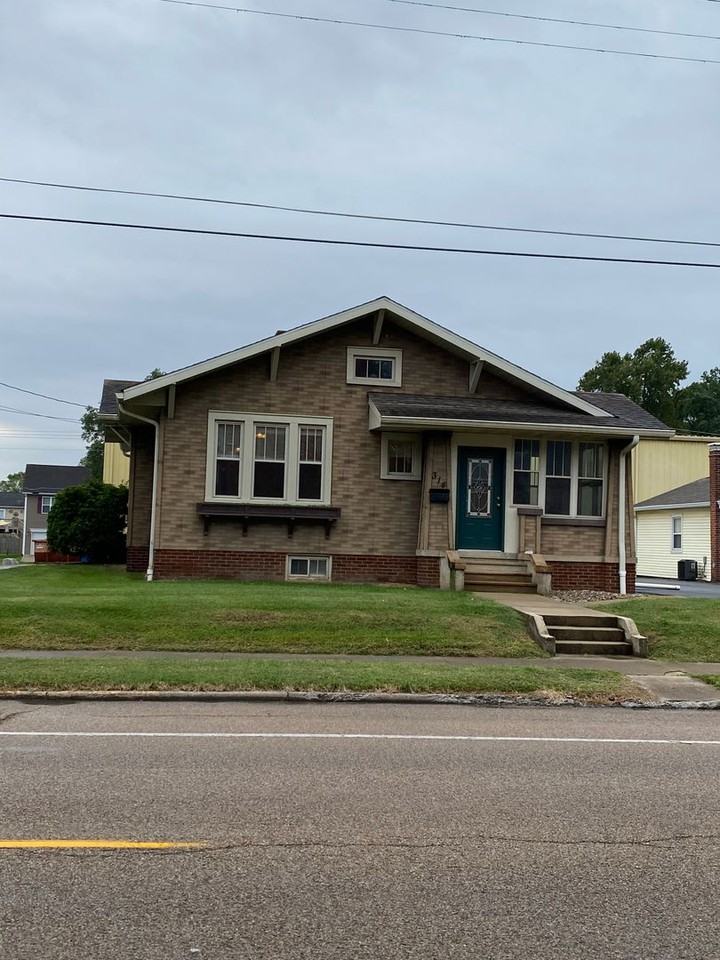 314 W Main St - Photo 2 of 20