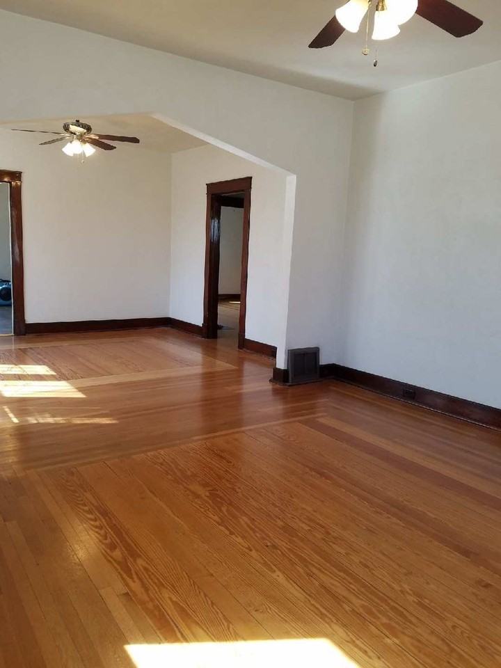 314 W Main St - Photo 6 of 20