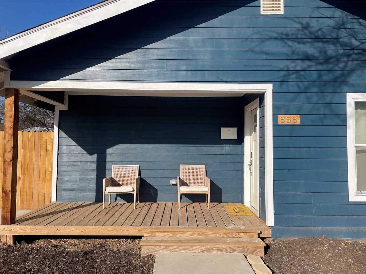 858 Poplar St - Photo 3 of 18