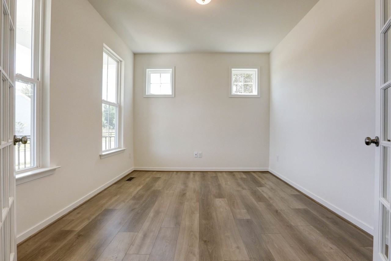 10205 Carsten Ln - Photo 2 of 13