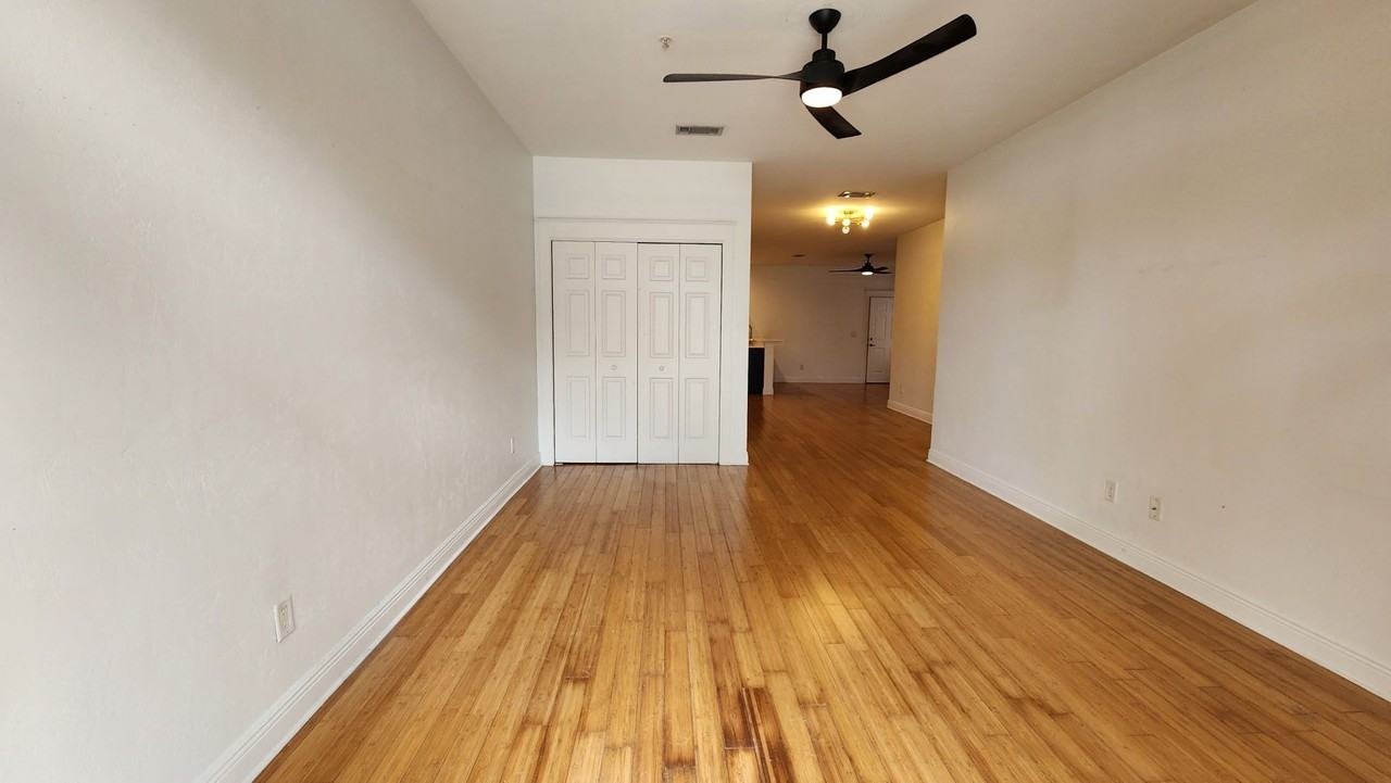 103 Ne 3rd St - Photo 2 of 27