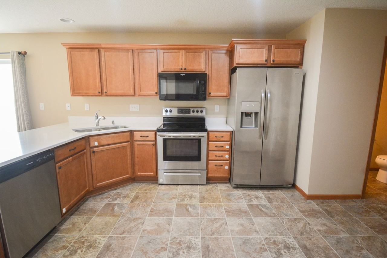 5088 61st St Nw - Photo 5 of 23