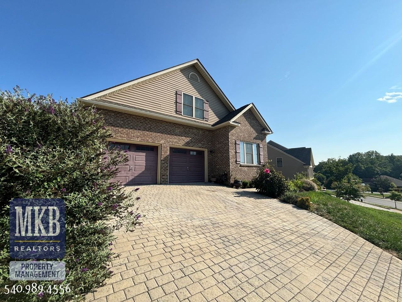 7080 Linn Cove Ct - Photo 3 of 44