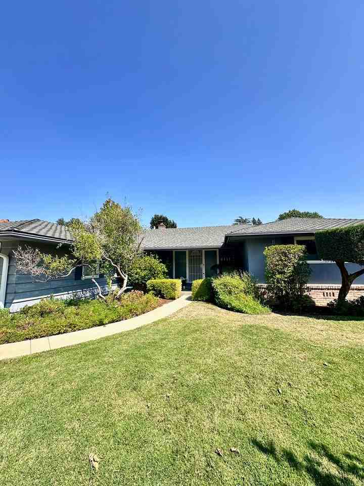 4111 Mulberry Ln - Photo 2 of 43