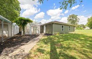 featured image of 2719 W Madison St