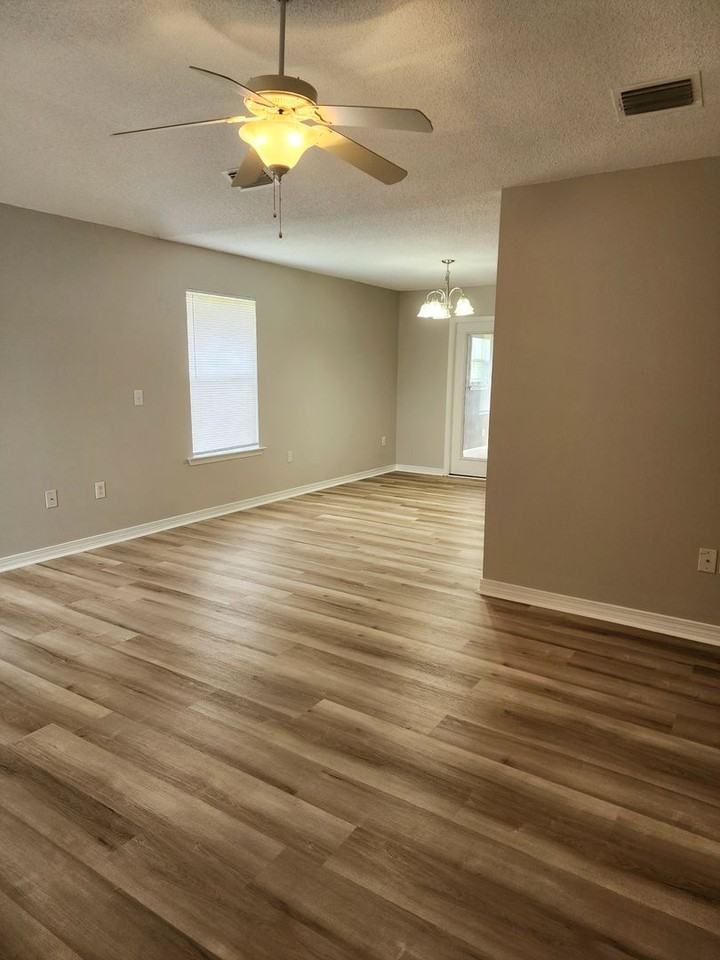 1732 Abbey Loop - Photo 6 of 36