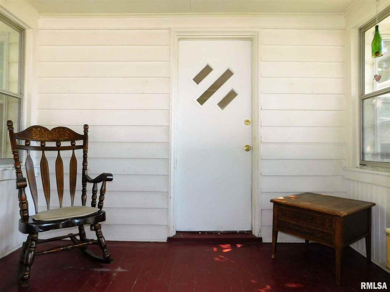 3917 18th Ave - Photo 2 of 16