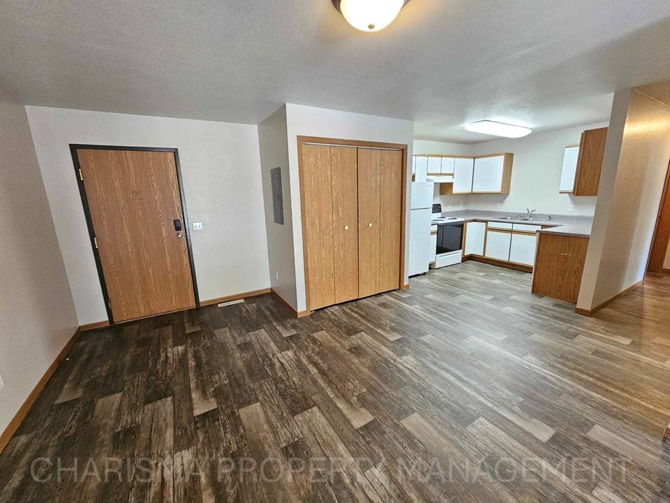 340 N Main Ave #05 - Photo 4 of 20