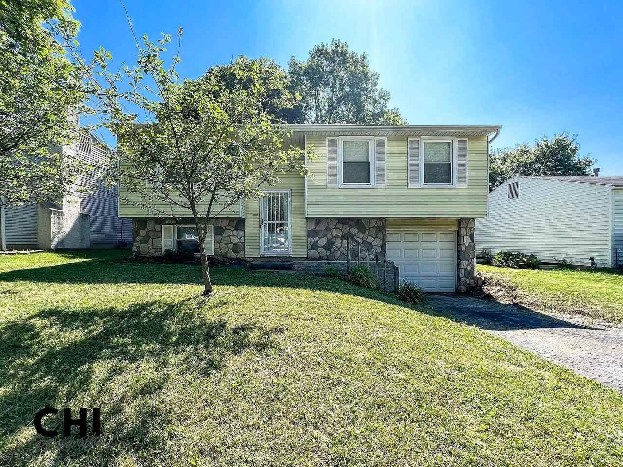 4136 Commodore St #NA - Photo 2 of 21