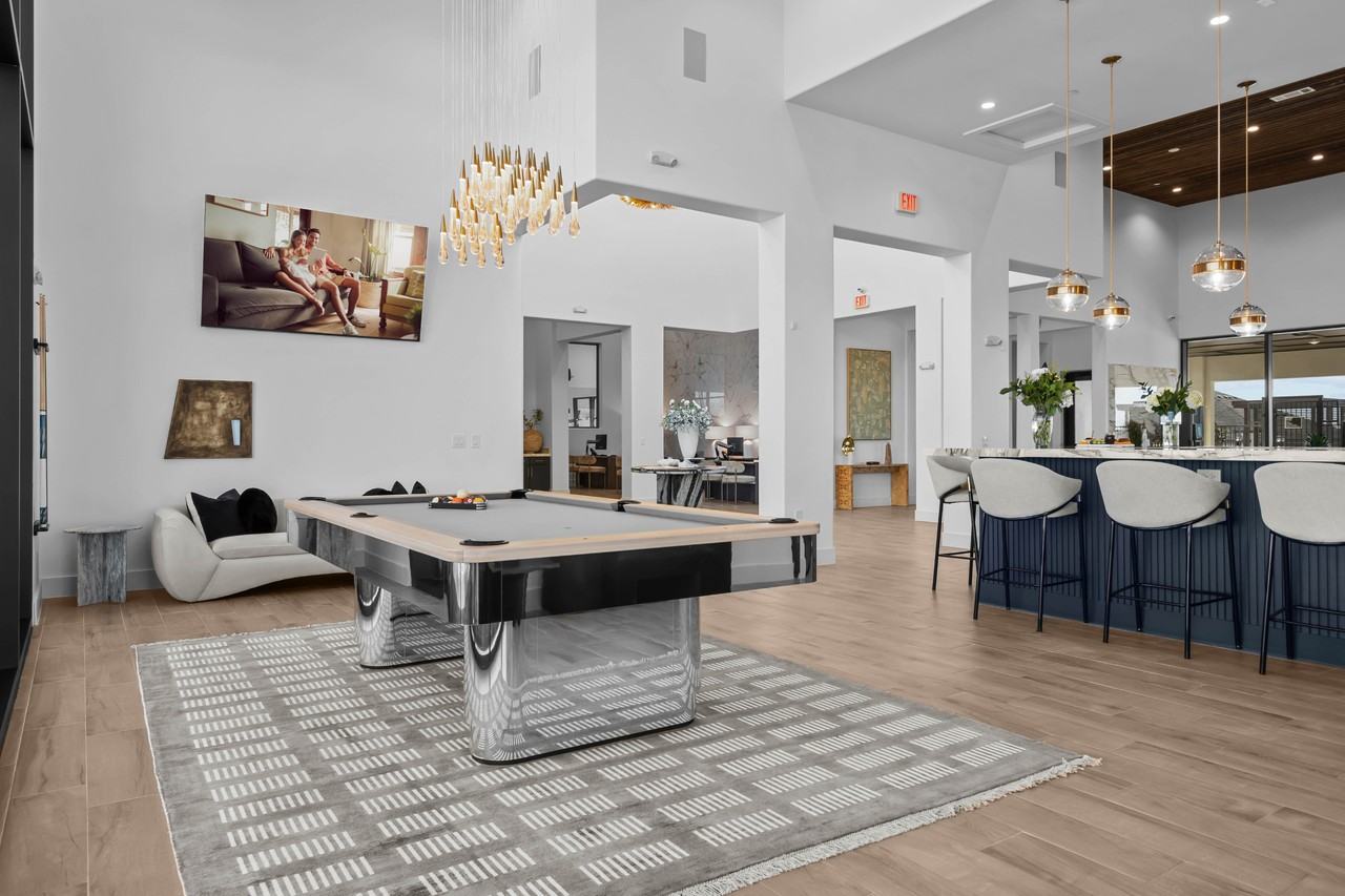 Mansions of Buda - Photo 7 of 50