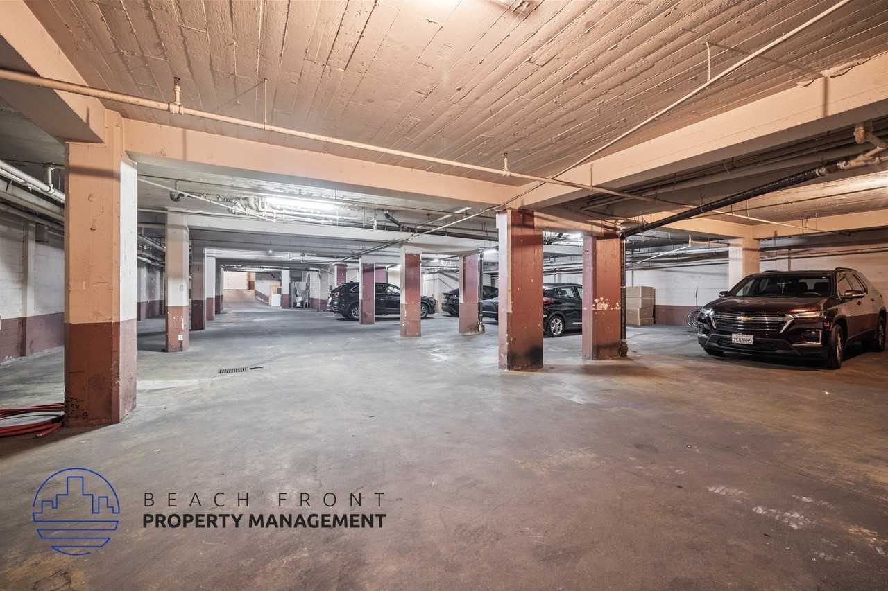 512 S. Hobart Blvd. - Photo 4 of 29