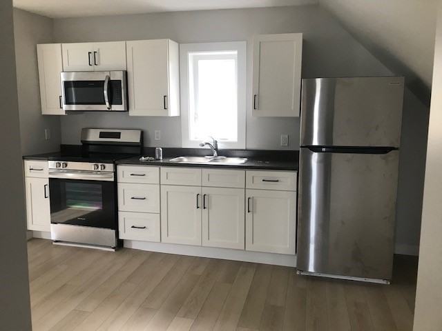 461 Church St - Photo 2 of 14