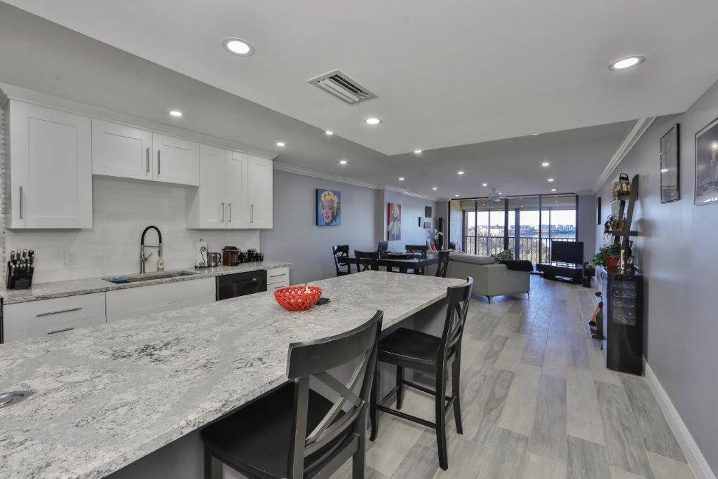 7037 Sunset Dr S - Photo 2 of 25