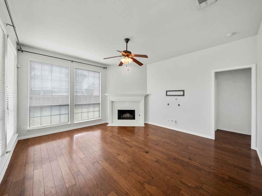 214 Vernon Dr - Photo 7 of 22