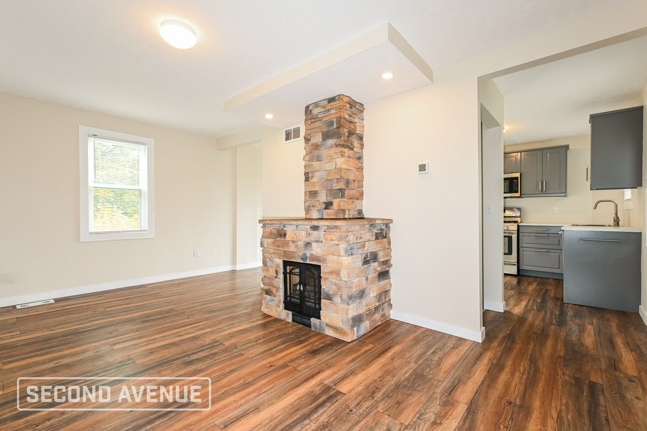 182 Liberty St - Photo 4 of 30