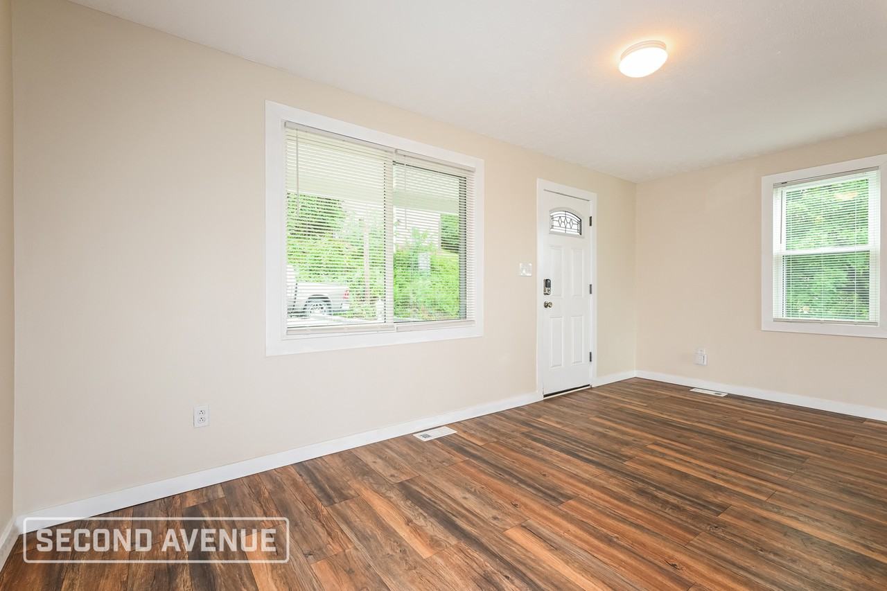 182 Liberty St - Photo 5 of 30