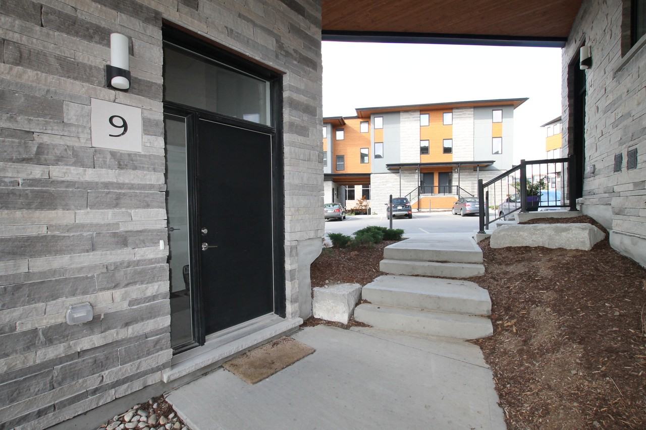 9-32 Arkell Road - Photo 2 of 11