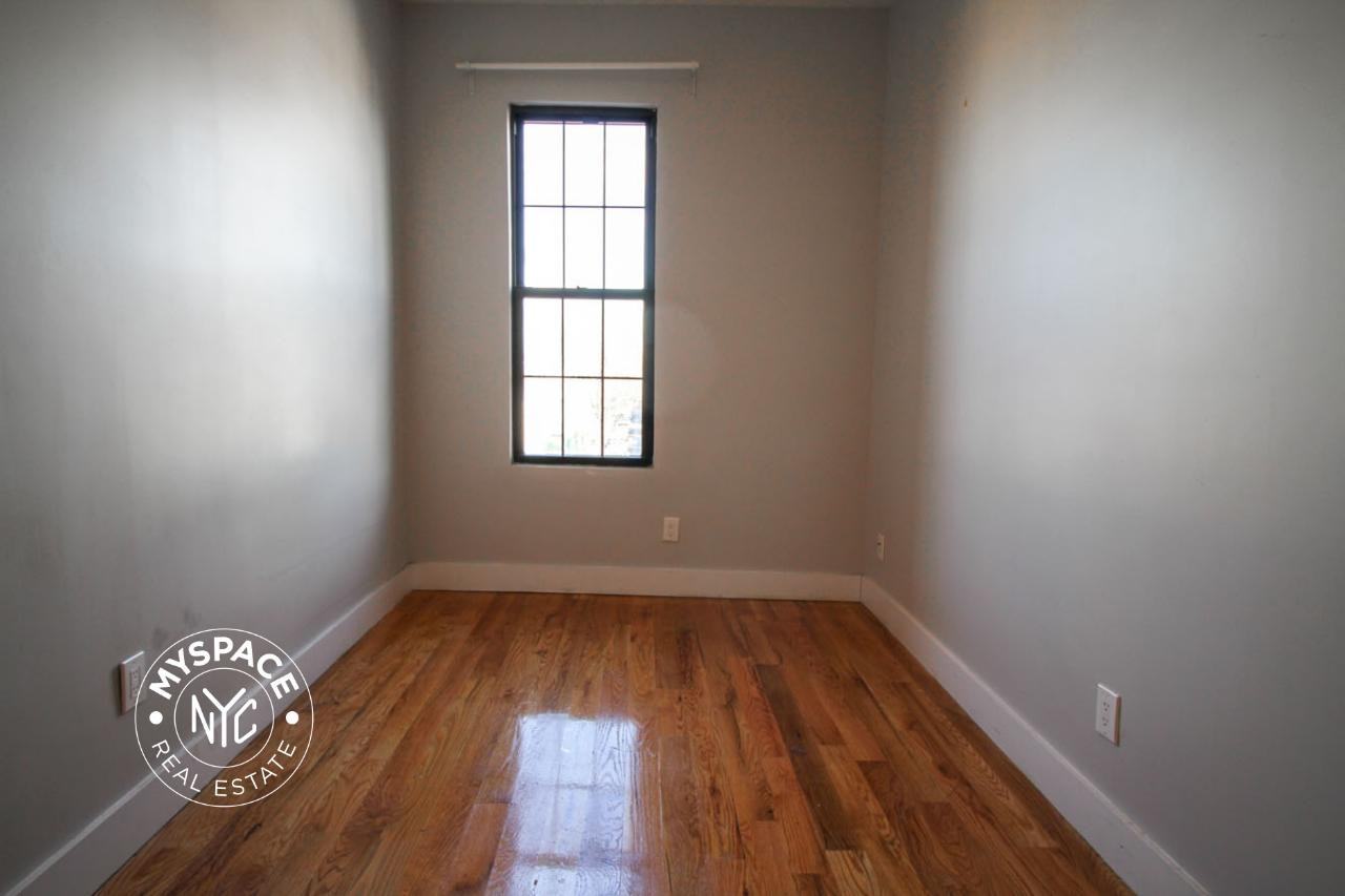 1048 Wyckoff Ave #2 - Photo 6 of 13