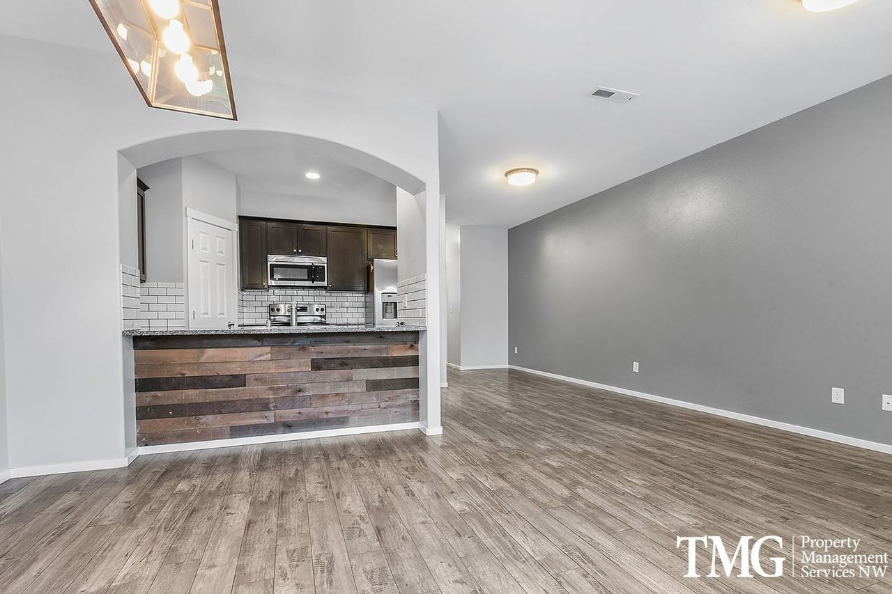 1324 Ne 83rd Dr - Photo 6 of 31