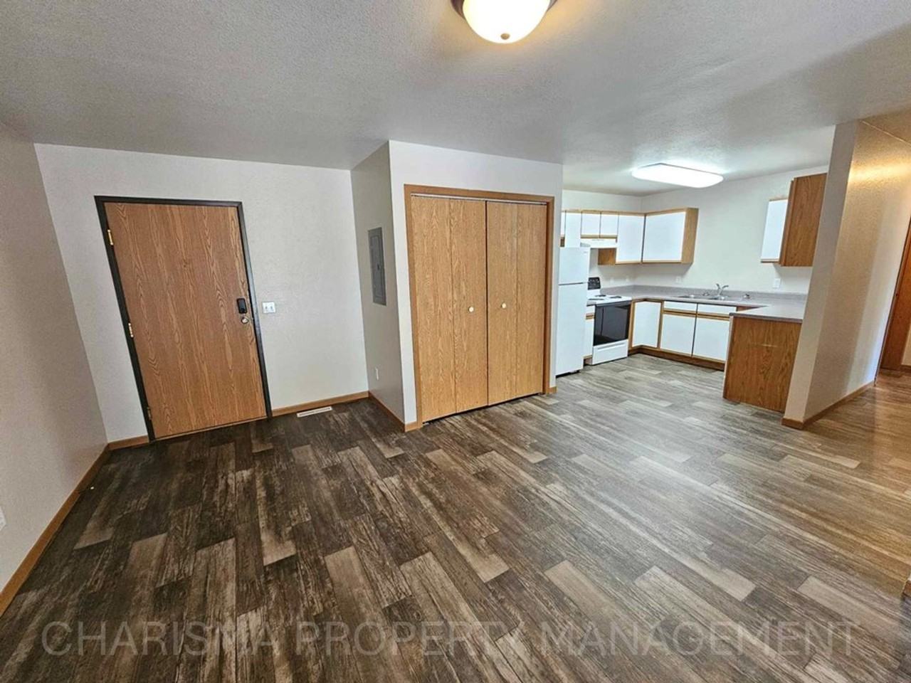 340 N Main Ave #13 - Photo 4 of 20