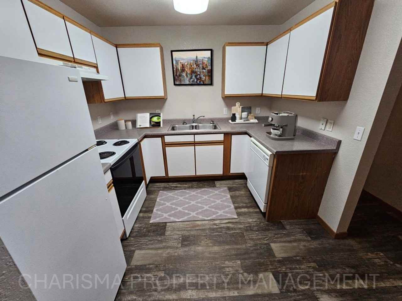 340 N Main Ave #13 - Photo 7 of 20