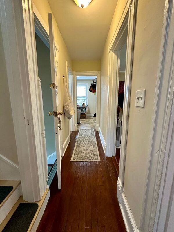 1313 Winchester St #2 - Photo 3 of 14