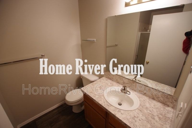 250 N Latah St #102 - Photo 6 of 18