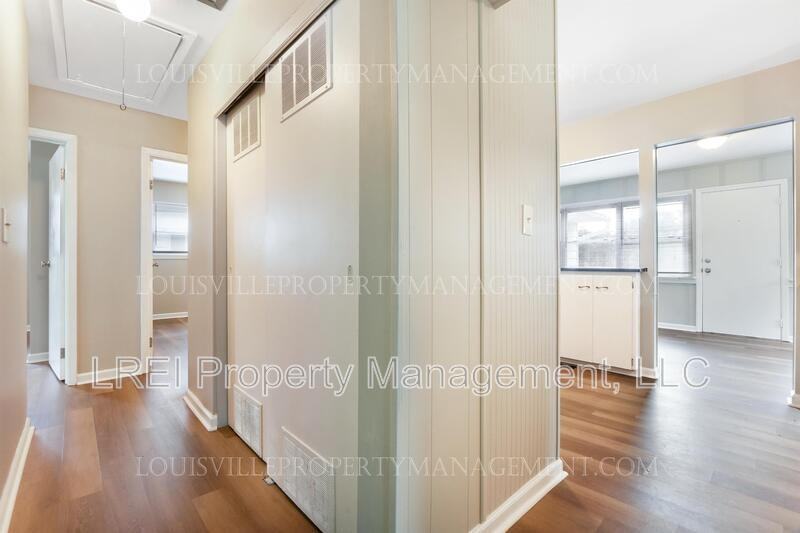 2608 Gardiner Ln - Photo 3 of 24