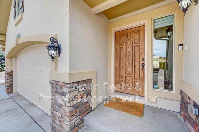 3099 Looking Glass Way - Photo 2 of 50