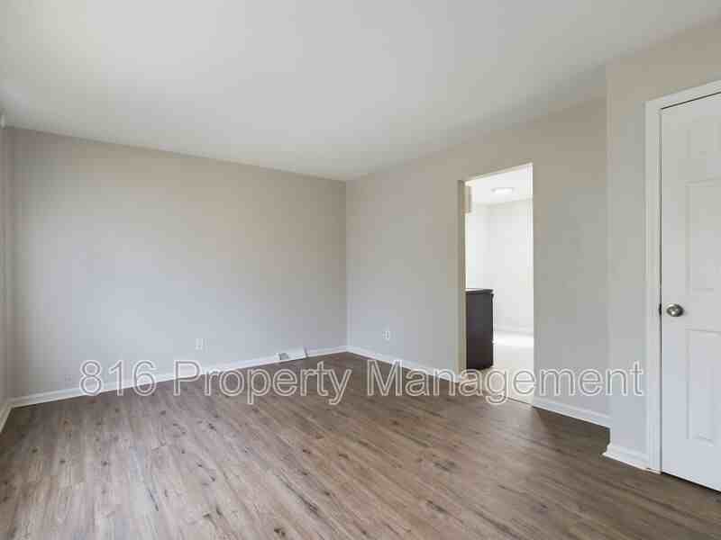 11315 Booth Ave - Photo 3 of 19