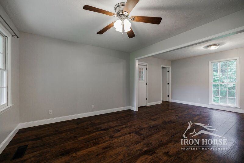 131 Plantation Rd - Photo 4 of 22